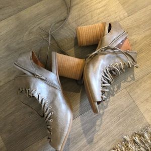 JeffreyCampell - heeled lace-up sandals